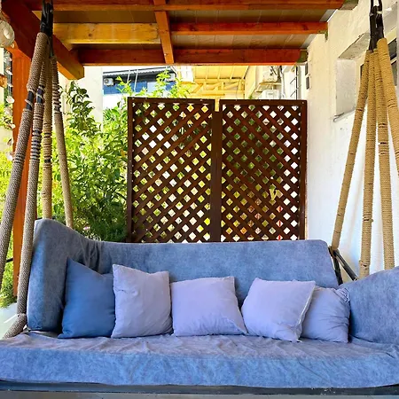 Spacious W Sea View And Private Parking - Sleeps 10 Apartment Sarande