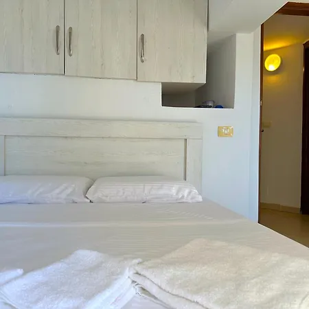 Spacious W Sea View And Private Parking - Sleeps 10 * Sarande
