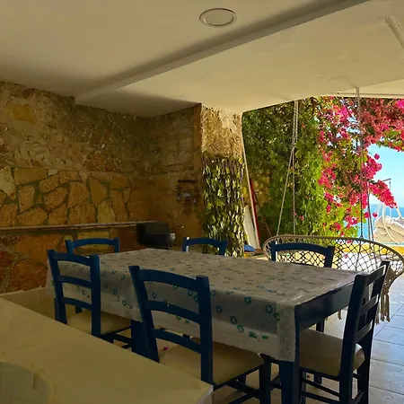Spacious W Sea View And Private Parking - Sleeps 10 * Sarande