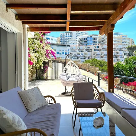 Spacious W Sea View And Private Parking - Sleeps 10 Sarande